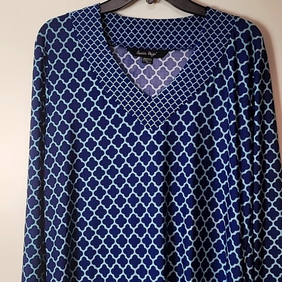 Charlie Paige Tunic V-neck Midi Dress - Picture 7 of 14